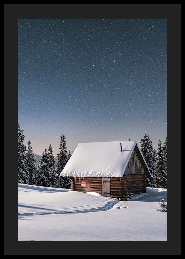 Baita di tronchi coperta di neve sotto un cielo stellato in un paesaggio invernale-12