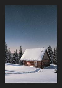 Baita di tronchi coperta di neve sotto un cielo stellato in un paesaggio invernale-5