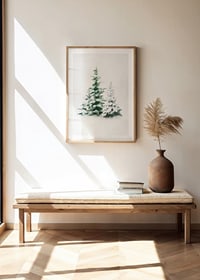 Aquarell von drei schneebedeckten Tannen auf hellem Hintergrund-8