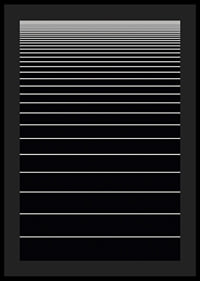 Minimalistiska vita horisontella linjer mot svart bakgrund-4