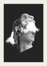 Czarno-biały popiersie z chmurami nad twarzą na ciemnym tle-5