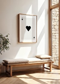 Minimalistisk illustration av ett hjärter ess i svartvitt-2