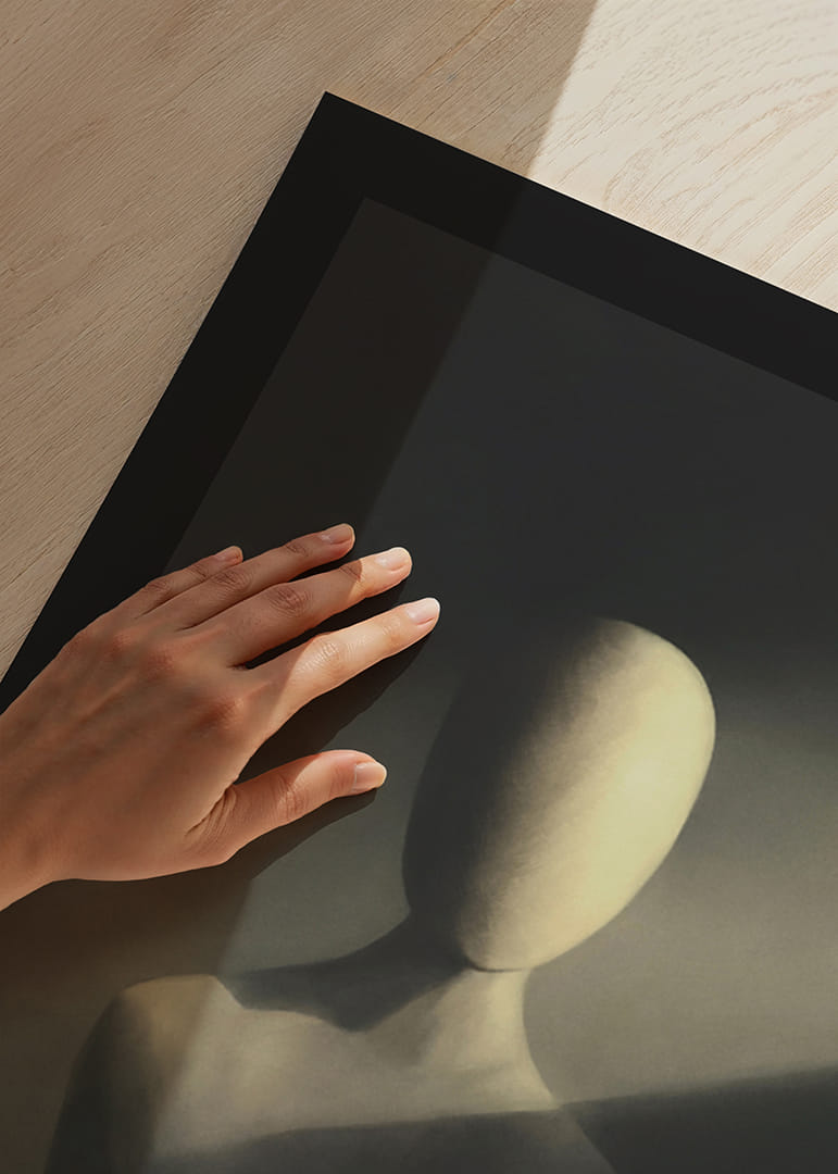 Arctalan alak illusztrációja lágy fényben, szürke árnyalatokban-12