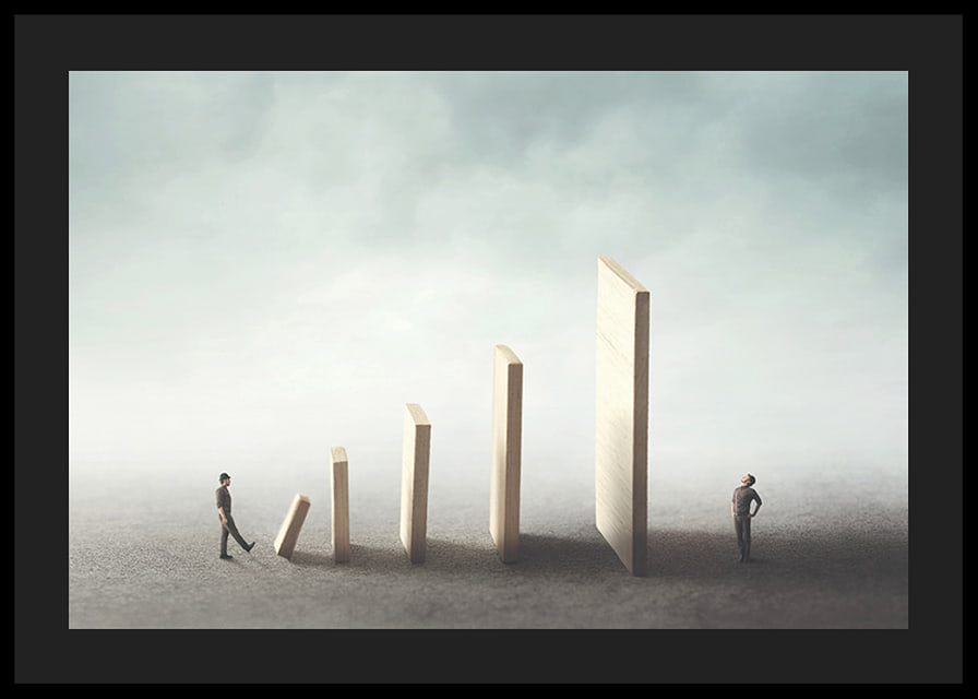 Illustration avec deux personnes et des dominos qui tombent-12
