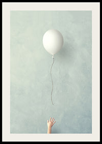 Illustration eines weißen Ballons, der vor blauem Hintergrund aufsteigt-2