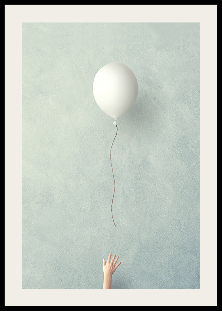 Illustration eines weißen Ballons, der vor blauem Hintergrund aufsteigt-12