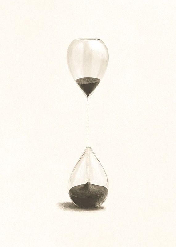 Hourglass Balloon-12