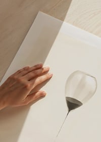 Surreale Illustration von zwei sanduhrartigen Ballons-9