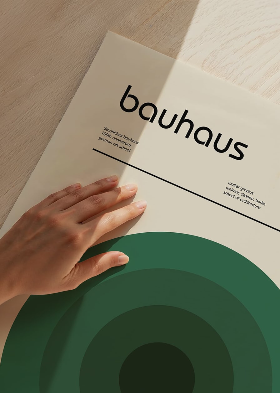 Grafisk illustration med gröna cirklar och texten bauhaus-12