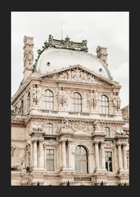 Fotografia pavilónu Richelieu s ozdobnými detailmi fasády-5