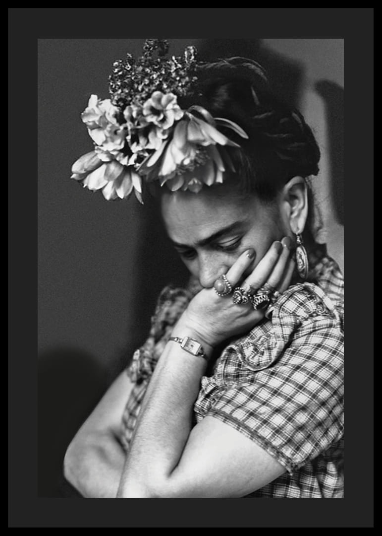 Frida Kahlo B&W-12