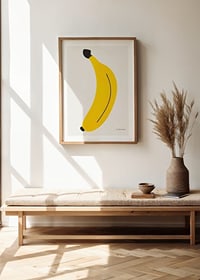 Grafisk illustration av gul banan mot ljus bakgrund-8