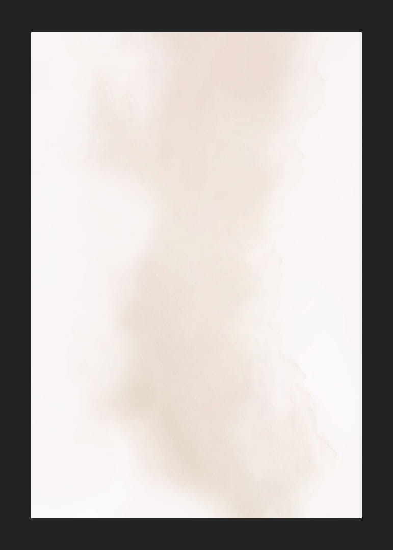 Abstraktný akvarel s jemnými hnedými tónmi na svetlom pozadí-12