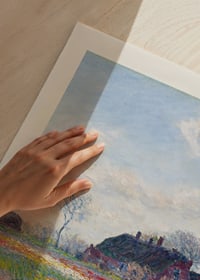 Impressionistiskt landskap med tulpanfält och hus av Monet-3