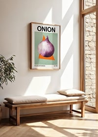 Illustrated red onion with purple hues against a green background-2