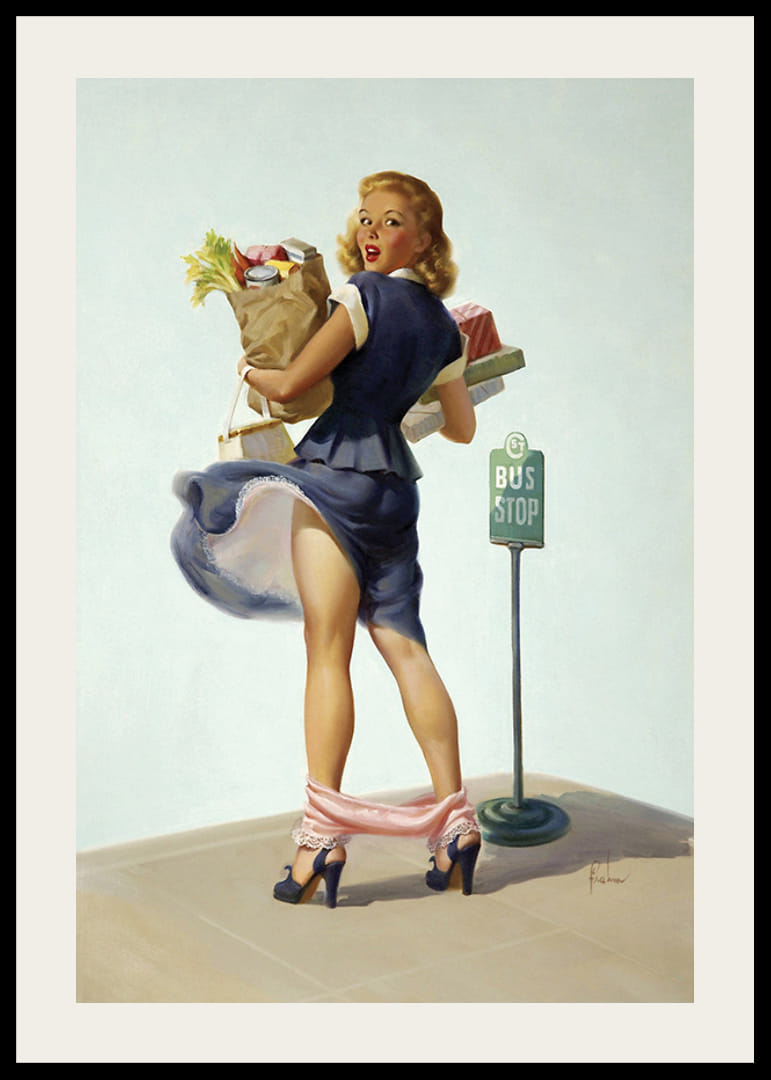 Vrouw in blauwe jurk met boodschappentassen bij bushalte, retrostijl-12