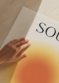 Abstrakt cirkel i varma orange och gula toner med text-3