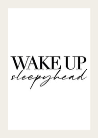 Motivo de texto con texto negro Despierta dormilón sobre fondo blanco-3