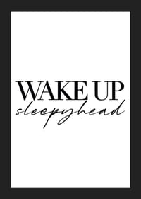 Motivo de texto con texto negro Despierta dormilón sobre fondo blanco-5