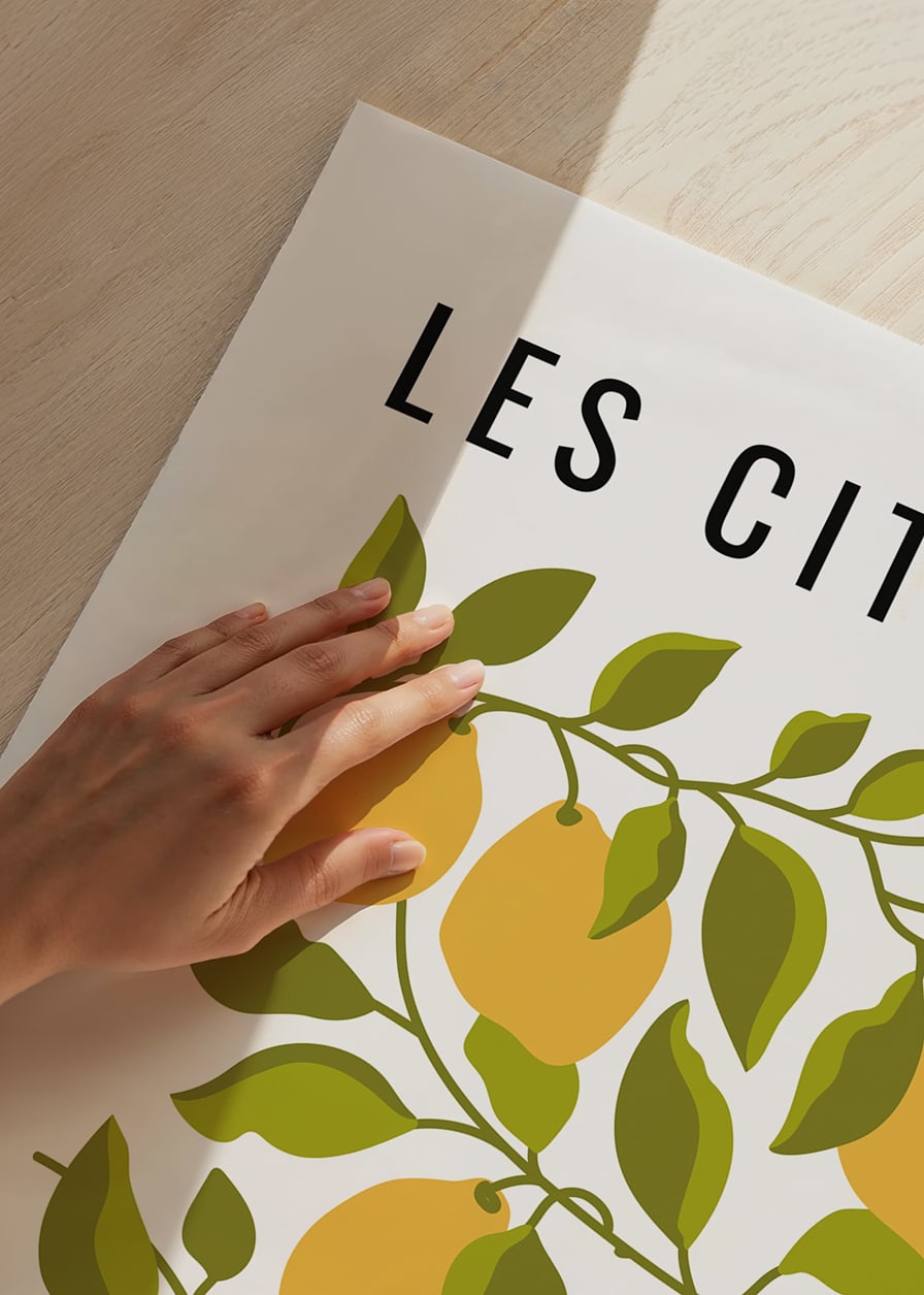 Illustrerade gula citroner med gröna blad på vit bakgrund-12