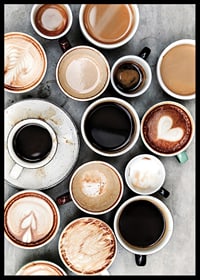 Fotografia di tazze da caffè con diversi tipi di caffè dall'alto-6