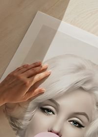 Marilyn Monroe Pink Bubblegum-5