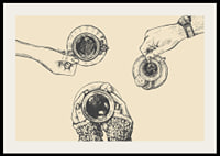 Linjeillustration av tre händer med kaffekoppar på beige bakgrund-2