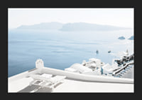 Fotografi av vitkalkade terrasser mot blått hav, Santorini-5