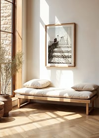 Fotografia de escadas com pontos brancos em Oia, Santorini-8