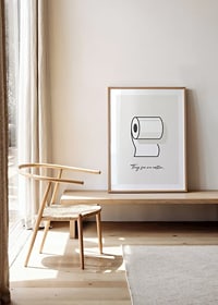 Illustration av toalettrulle med text på ljus bakgrund-8