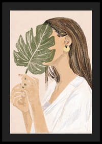 Femme illustrée aux longs cheveux bruns tenant une feuille verte-4