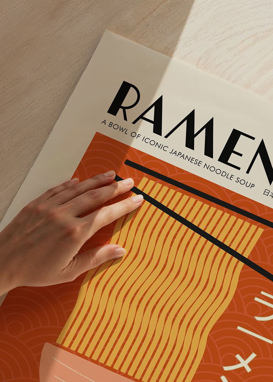 Illustration av ramen i skål med ätpinnar mot orange bakgrund-12