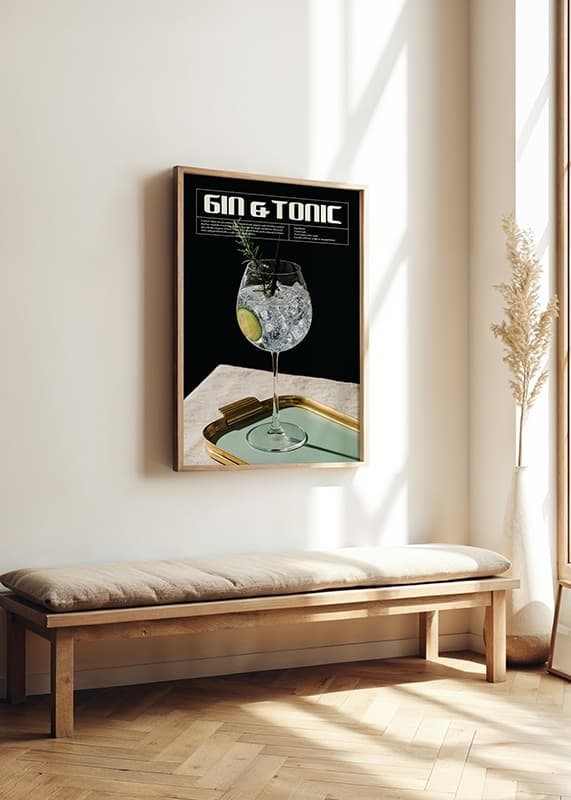 Foto von Gin Tonic im Glas mit Limette und Rosmarin-12