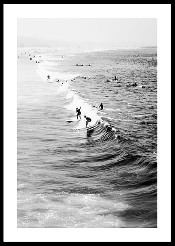 Poster California Surfers On Waves B&W
