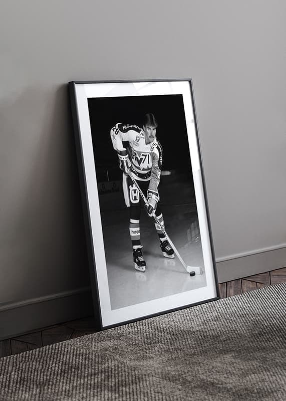 Poster Kari Eloranta B&W crossfade