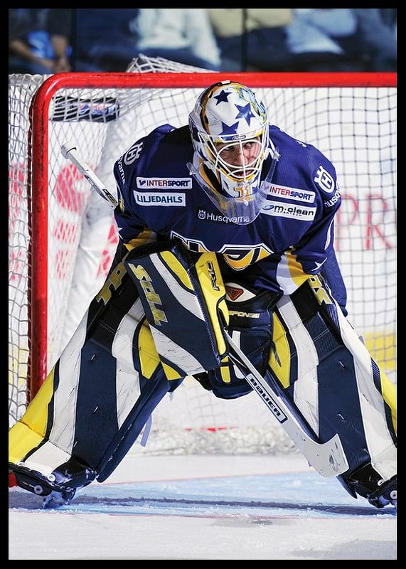 Stefan Liv No2-12