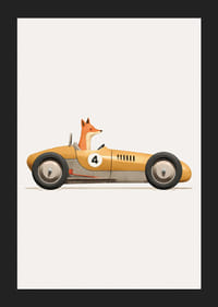 Volpe illustrata che guida una macchinina gialla su sfondo bianco-5