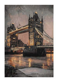 Poster med illustration av Tower Bridge i regnigt kvällsljus, varma toner-1