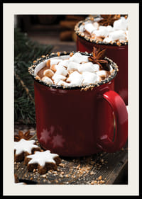 Mug rouge avec chocolat chaud et guimauves, ambiance de Noël-2
