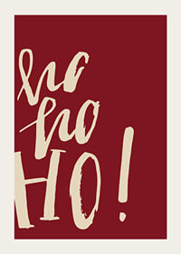 Handskriven text ho ho ho i beige på mörkröd bakgrund-3