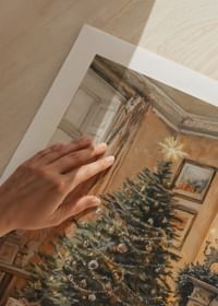 Poster cu un tablou cu o sufragerie decorată de Crăciun-5