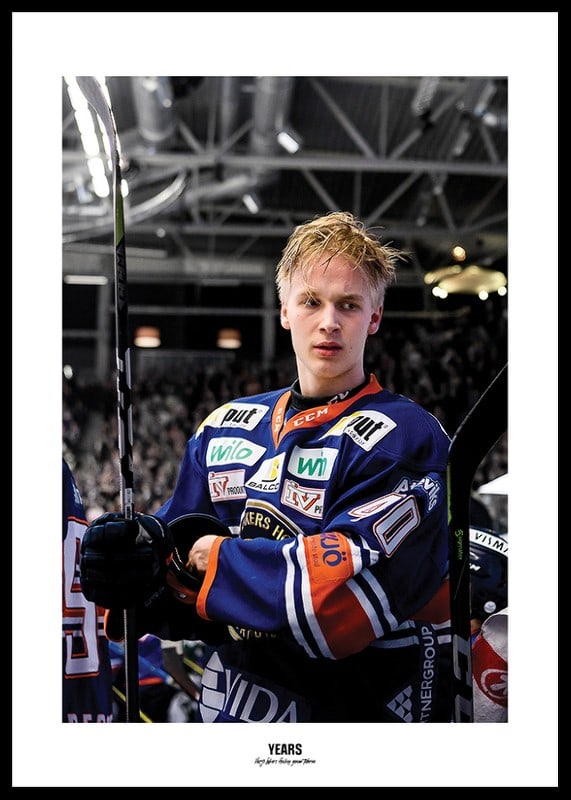 Years #40 Elias Pettersson Växjö Lakers-12