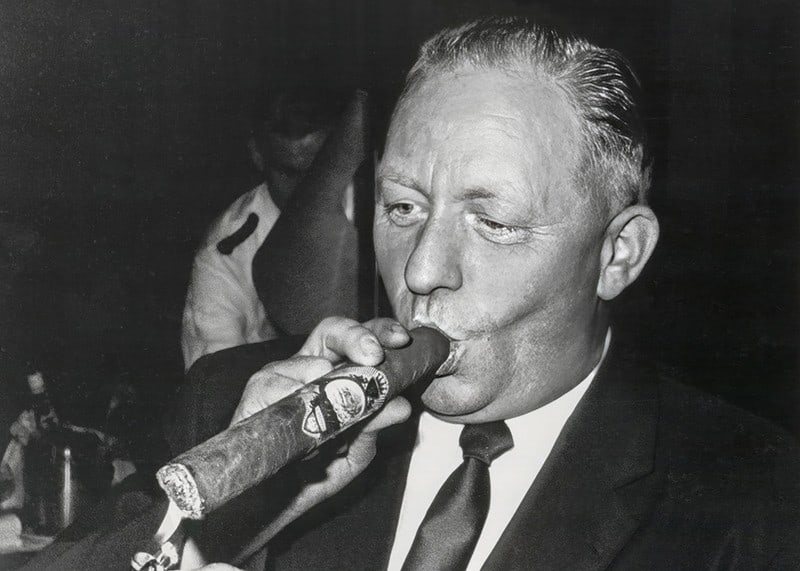 Frölunda HC Bittan Med Segercigarr 1965-12