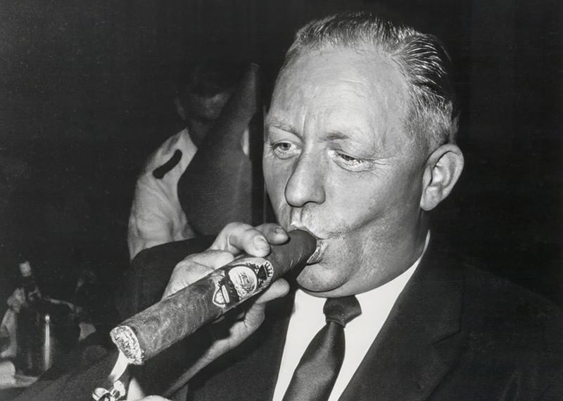 Frölunda HC Bittan Med Segercigarr 1965-12