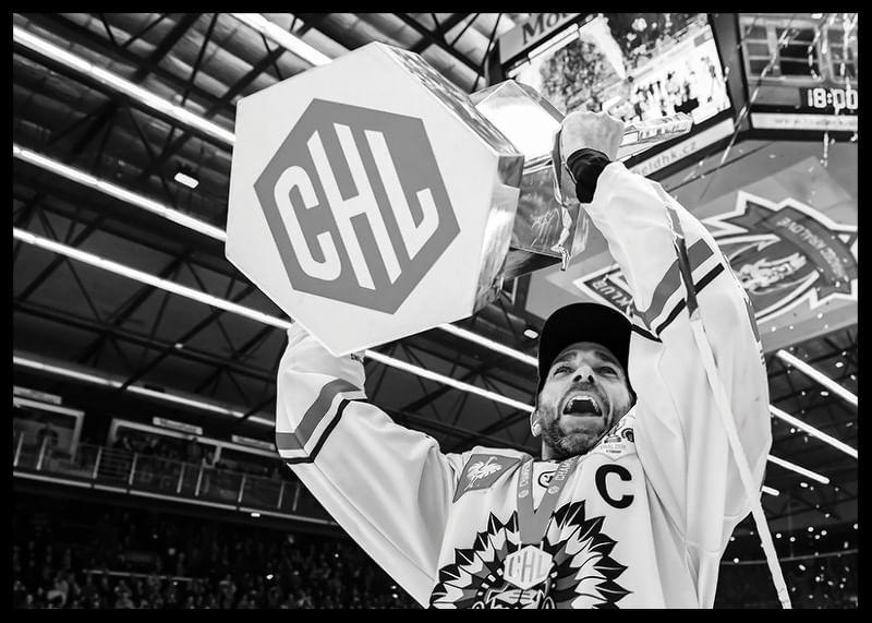 Frölunda HC Joel Lundqvist CHL 2020 B&W-12