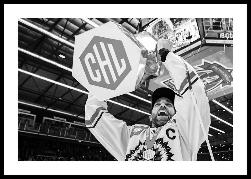 Frölunda HC Joel Lundqvist CHL 2020 B&W-12