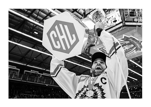 Poster Frölunda HC Joel Lundqvist CHL 2020 B&W