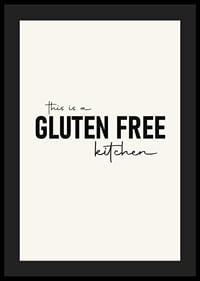 Textmotiv med svart text 'Gluten Free Kitchen' mot beige bakgrund-4