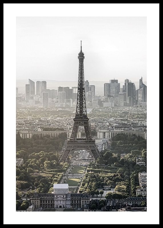 Eiffel Tower Skyline-12