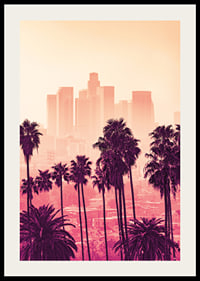Palmbomen voor de skyline van Los Angeles in roze en oranje tinten-2